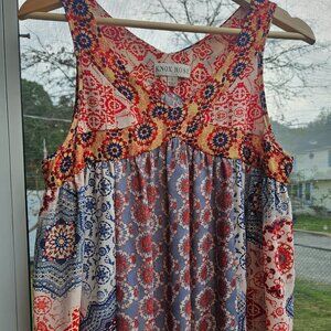 Beautiful ladies sleeveless bohemian flowy top
